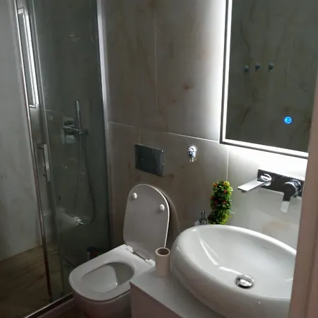 Thousand Kisses * Σαράντα